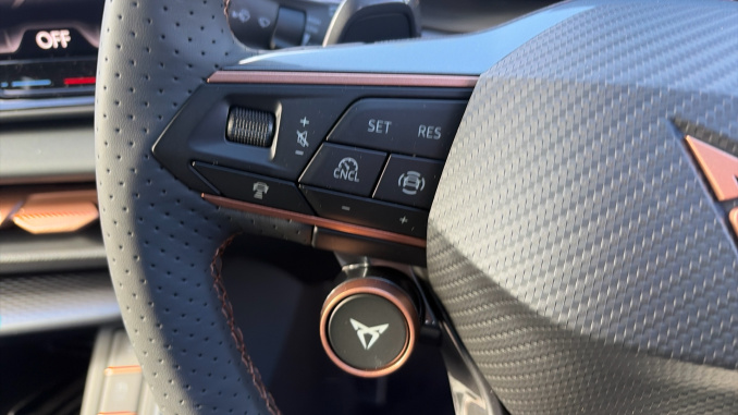 CUPRA Terramar 1.5 eTSI 150 V1 5dr DSG Petrol Hatchback - Image 17